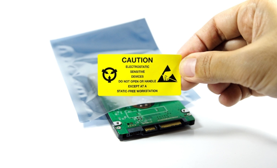 Apa Itu ESD dan Mengapa Sangat Penting dalam Manufaktur Elektronik?